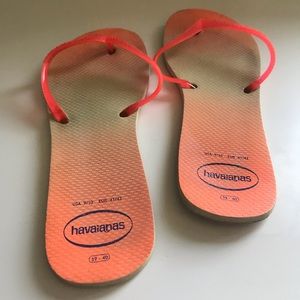 Havaianas Pool / Beach Flip Flops Size 8 - 8.5